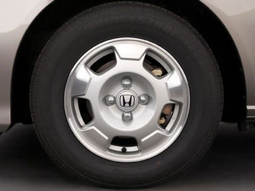 front-wheel-honda-civic-1-2338951-5831300-2371149