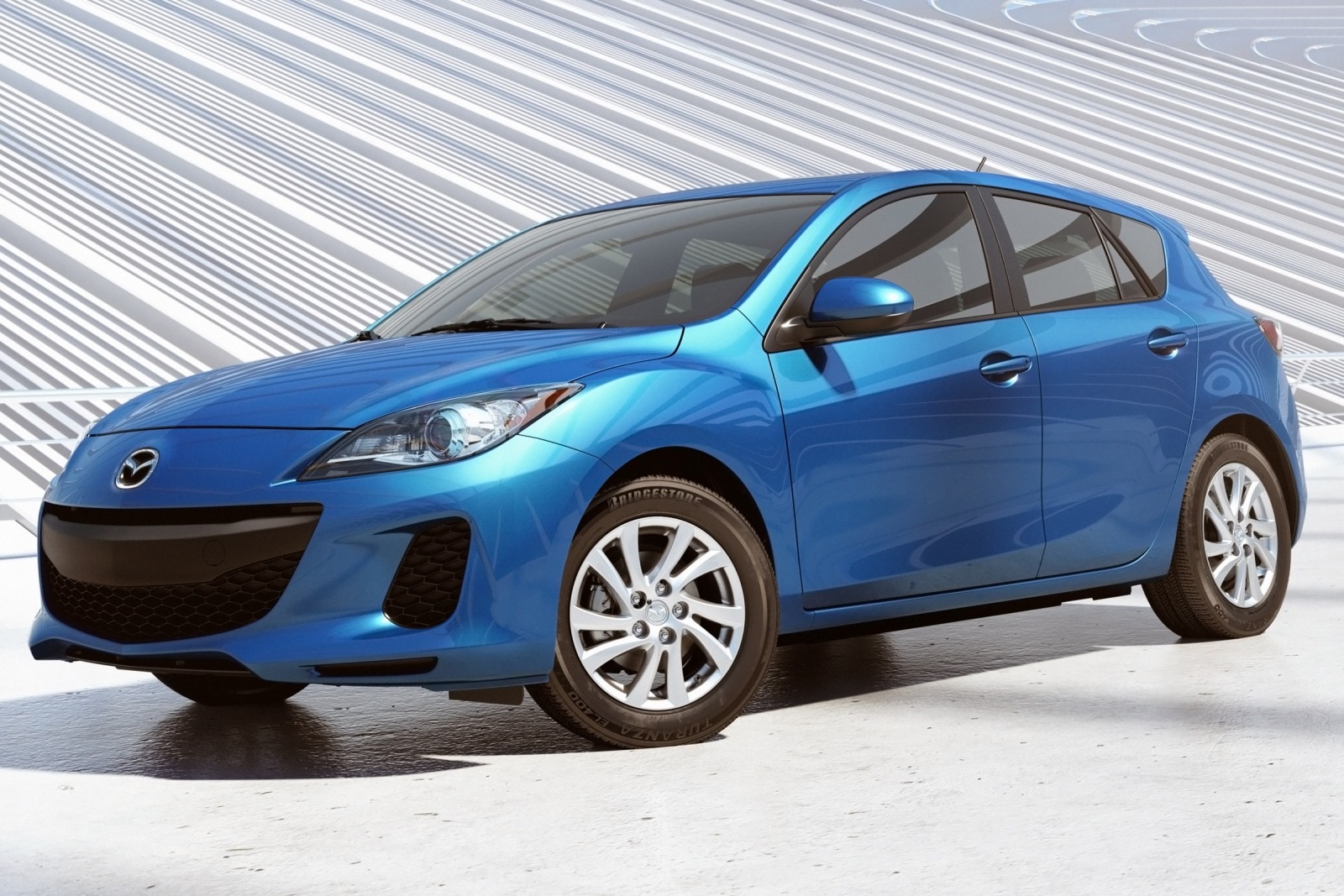 Used 2013 Mazda 3 Hatchback Review | Edmunds