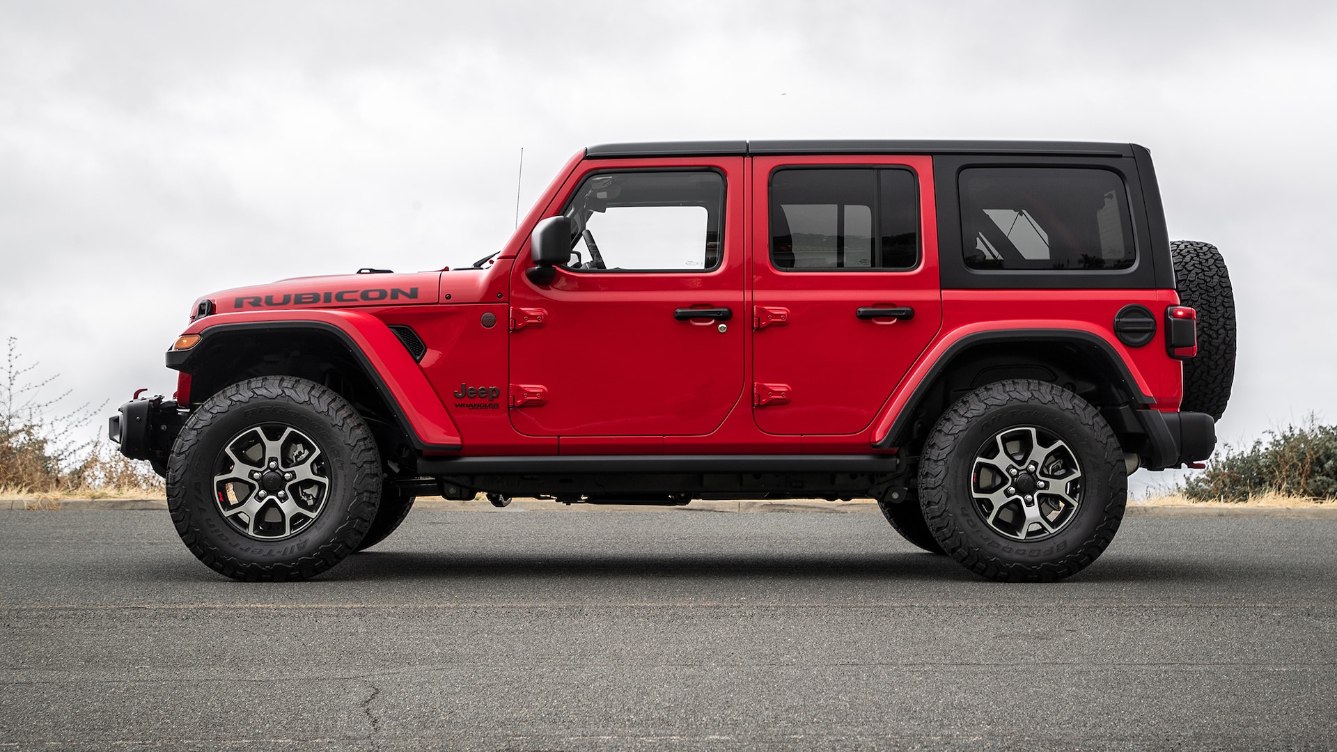 These Are the Pros and Cons of Owning a Jeep Wrangler