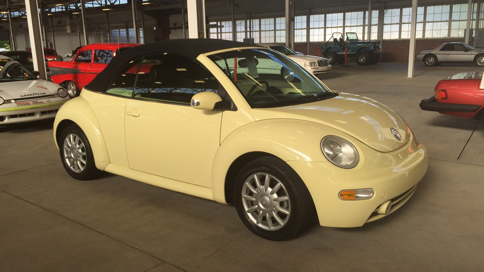 2004 Volkswagen Beetle Convertible | G153 | Indy 2015