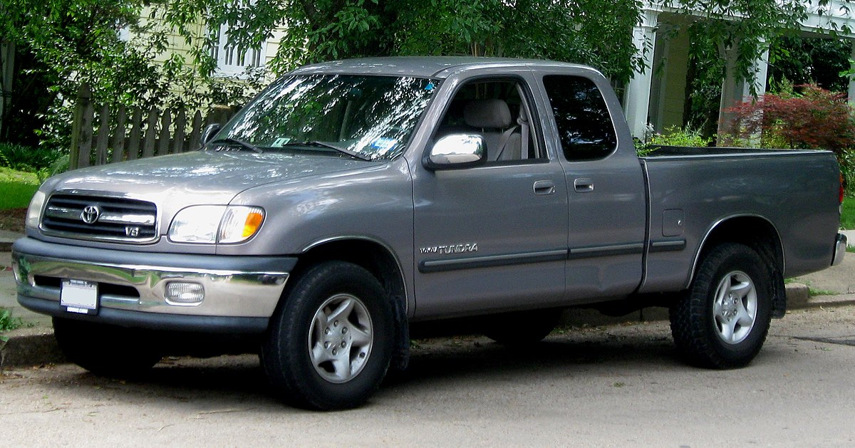 File:2000-2002 Toyota Tundra -- 05-28-2011.jpg - Wikipedia