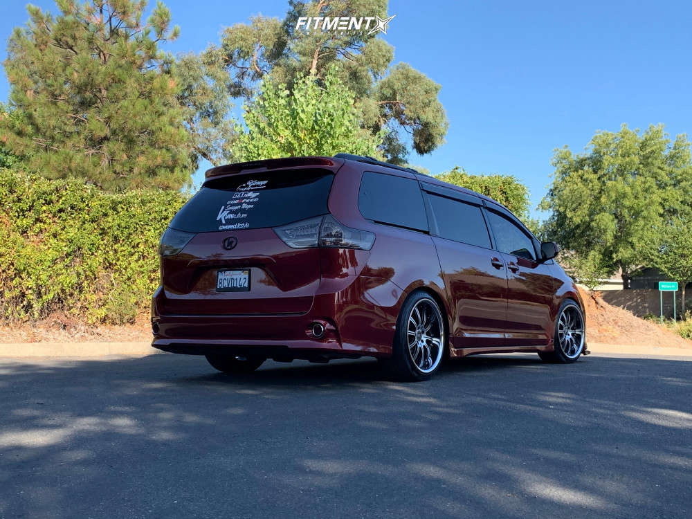 2017 Toyota Sienna SE with 20x10.5 Concept One Rs-10 and Toyo Tires 245x40  on Lowering Springs | 800451 | Fitment Industries