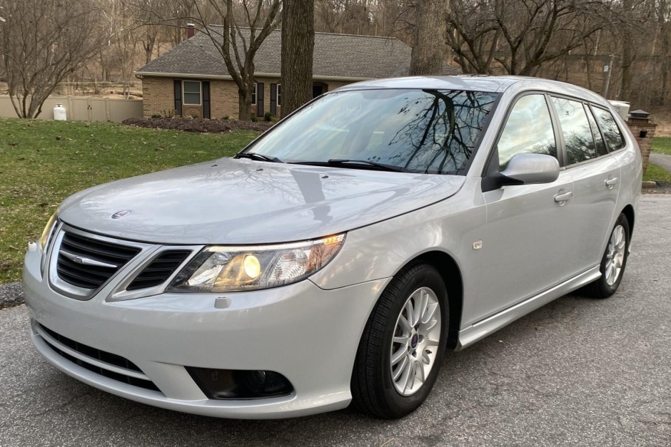 No Reserve: 31k-Mile 2010 Saab 9-3 SportCombi for sale on BaT Auctions -  sold for $19,000 on May 1, 2022 (Lot #72,103) | Bring a Trailer