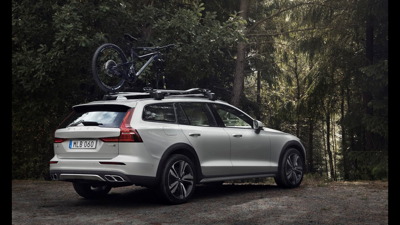 New Volvo V60 Cross Country 2022 The best all road estate + Off road review  - YouTube