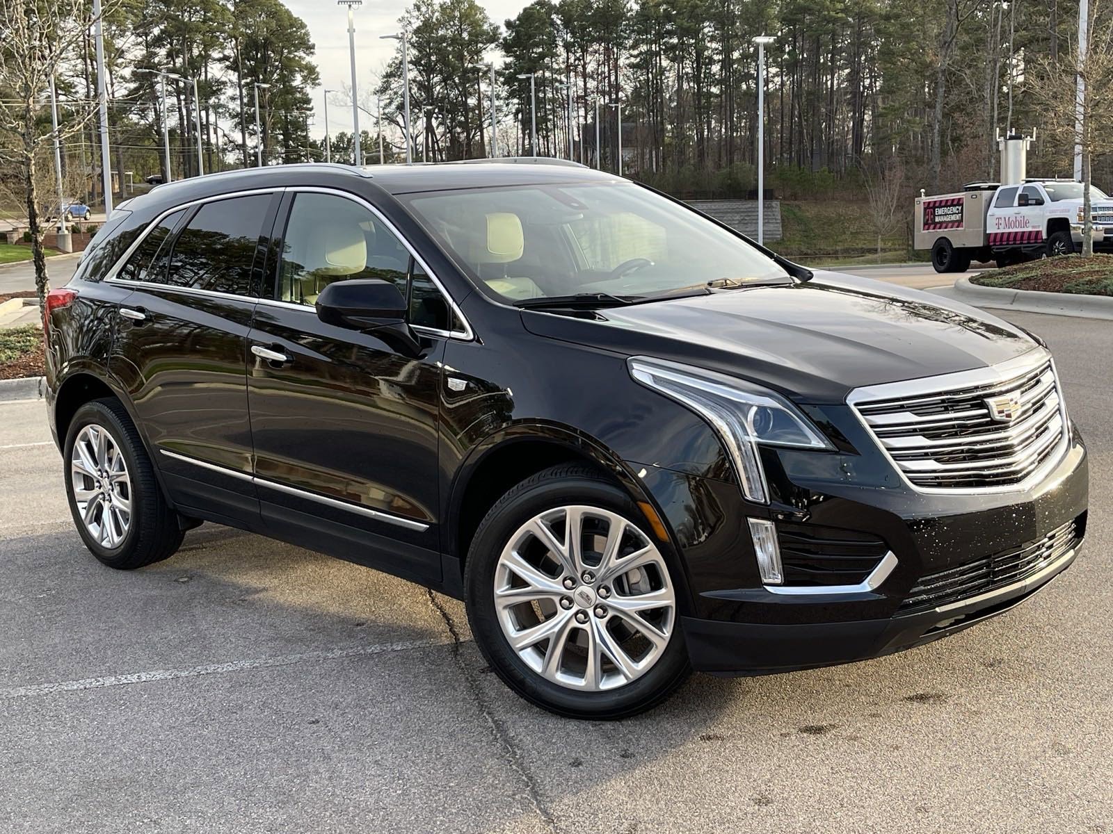Certified Pre-Owned 2019 Cadillac XT5 3.6L XT5 FWD SUV in Durham #Q21397A |  Hendrick Cadillac Southpoint