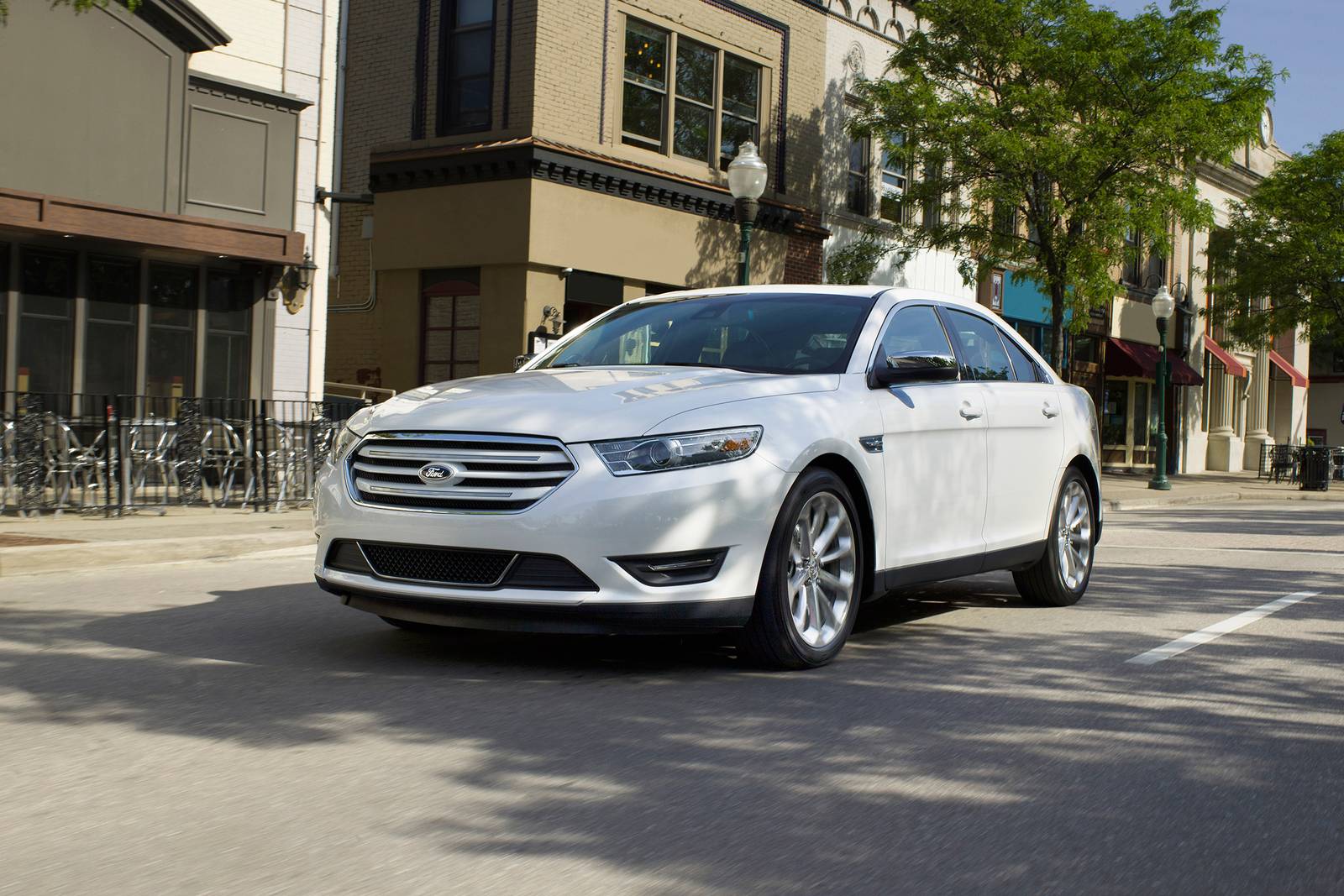 2018 Ford Taurus Review & Ratings | Edmunds