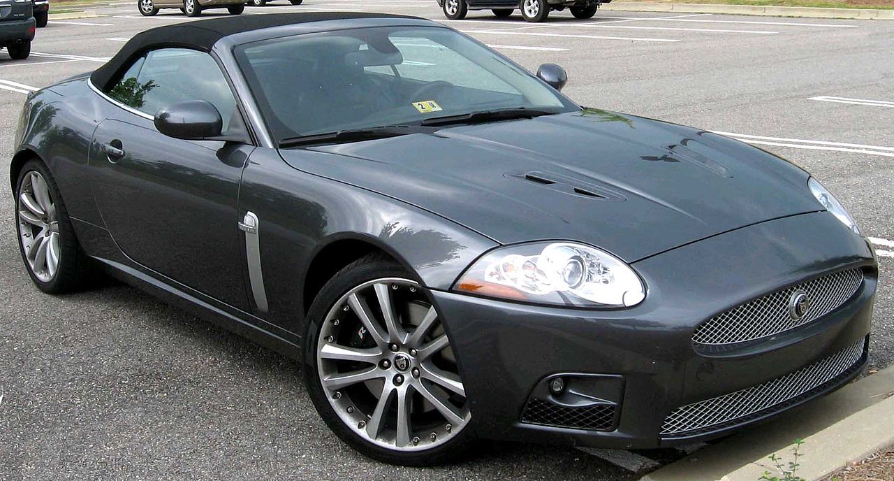 File:2007-Jaguar-XKR-convertible-front.jpg - Wikimedia Commons