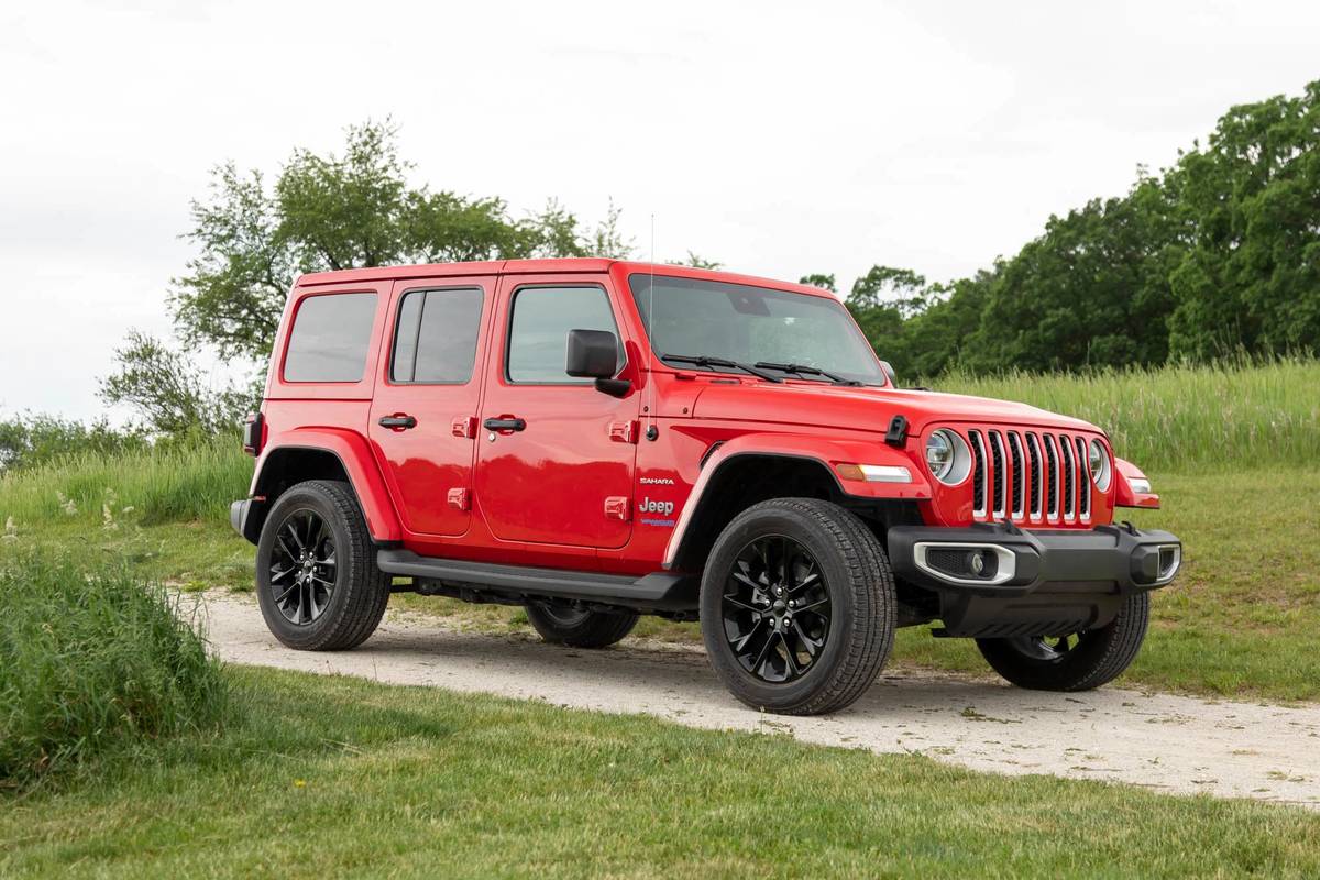 Is the 2021 Jeep Wrangler Unlimited 4xe a Good Car? 5 Pros and 4 Cons |  Cars.com