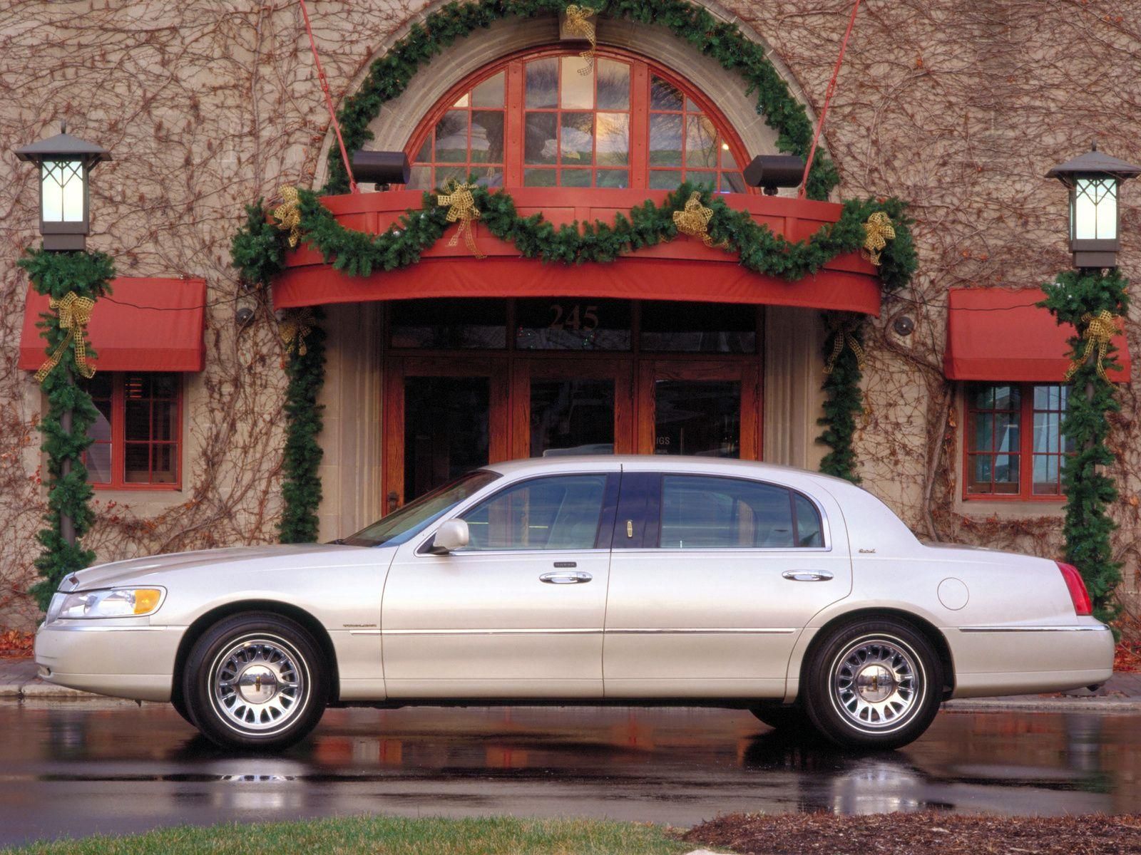 1999 Lincoln Town Car L | Lincoln town car, Lincoln cars, Lincoln  continental