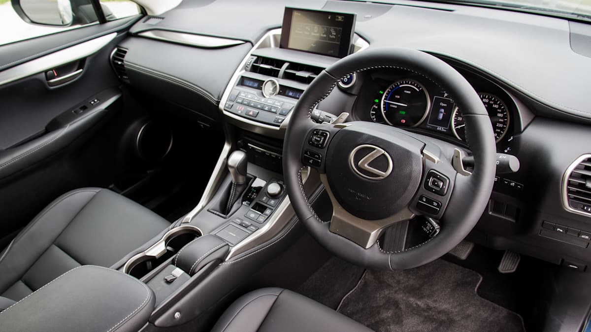2015 Lexus NX300h Luxury 2WD Review - Drive