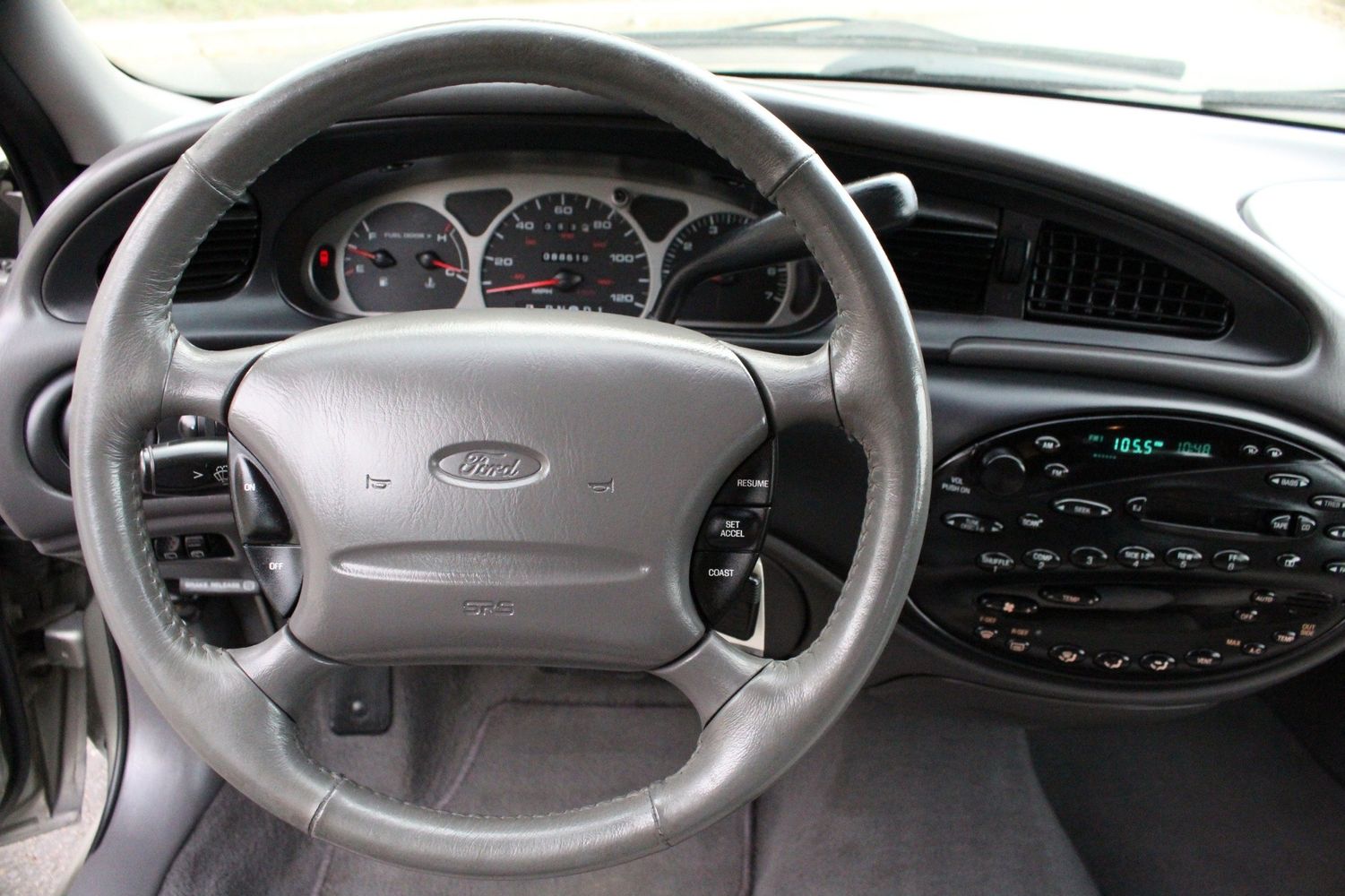 1999 Ford Taurus SE | Victory Motors of Colorado