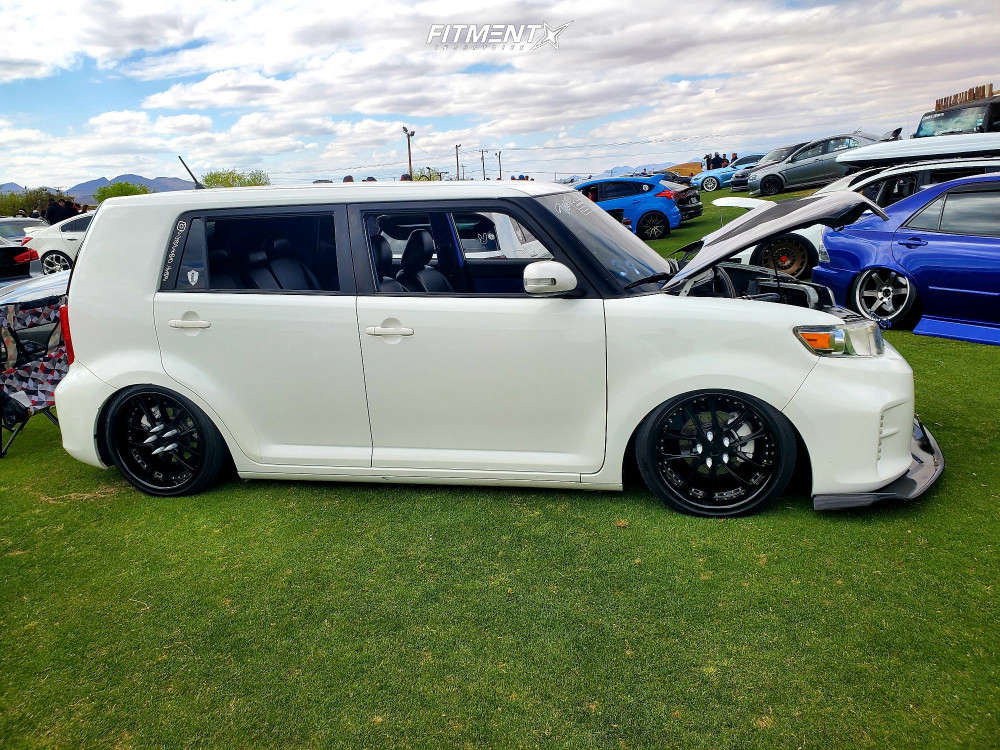 2015 Scion XB Base with 18x9.5 ARC AR5 and Lexani 225x40 on Air Suspension  | 1584312 | Fitment Industries