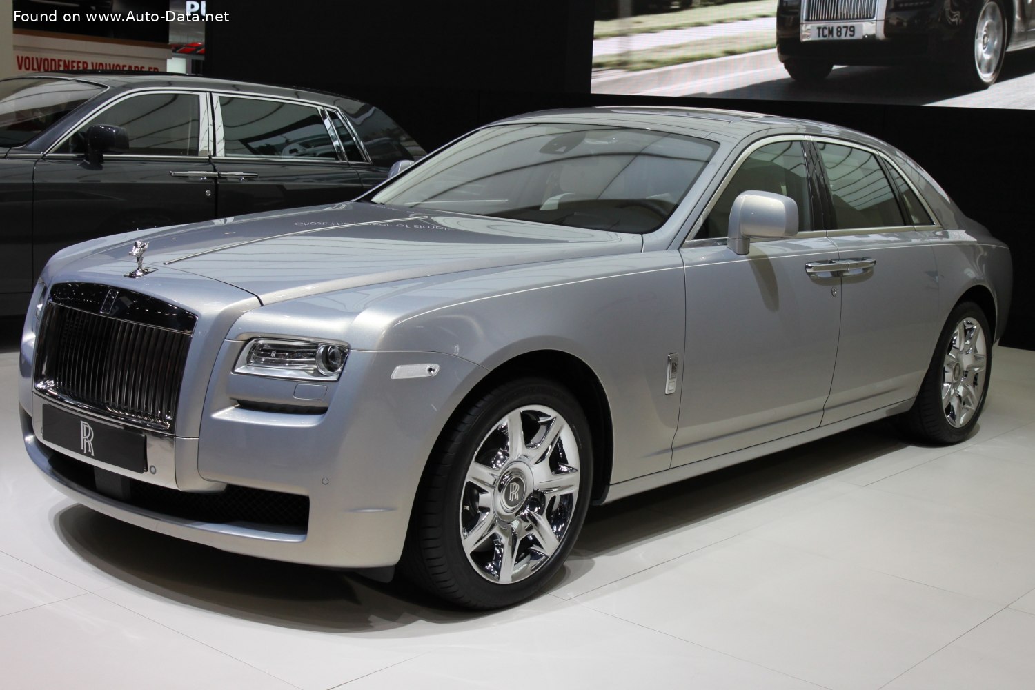2010 Rolls-Royce Ghost I | Technical Specs, Fuel consumption, Dimensions