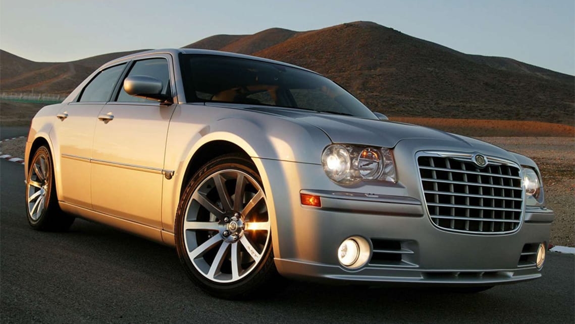 Chrysler 300C 2010 Review | CarsGuide
