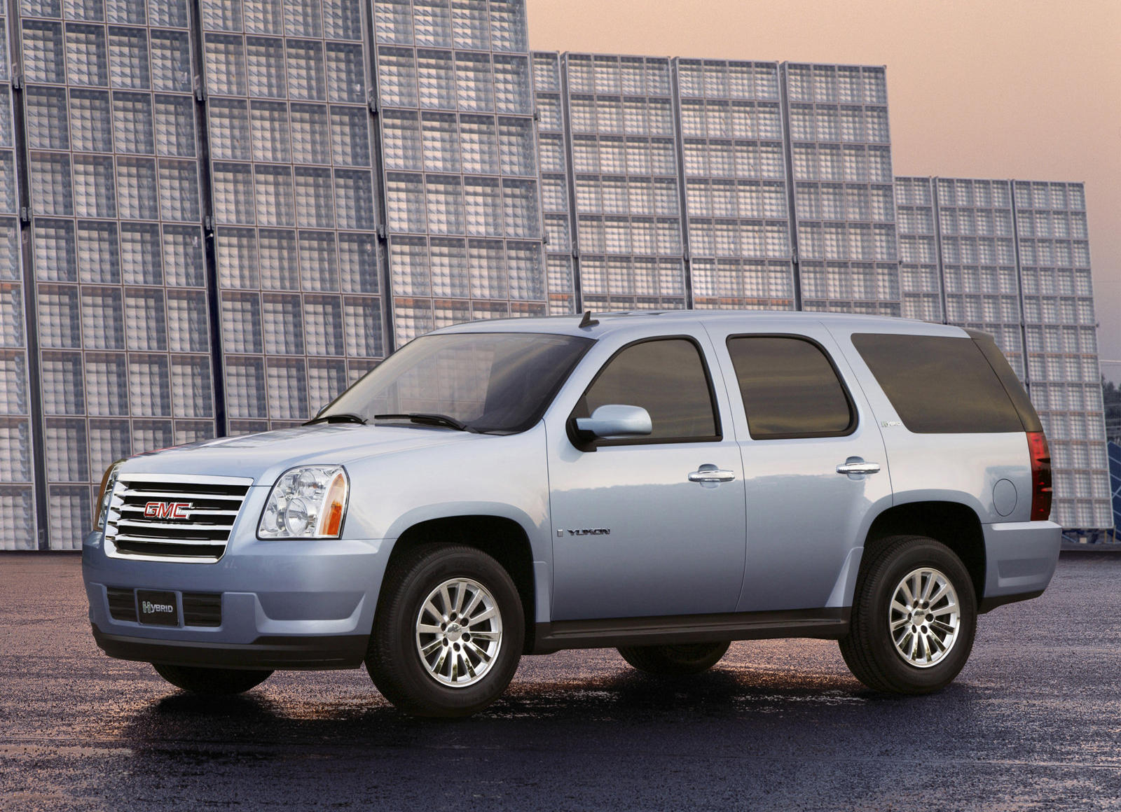 2008 GMC Yukon Hybrid: Review, Trims, Specs, Price, New Interior Features,  Exterior Design, and Specifications | CarBuzz