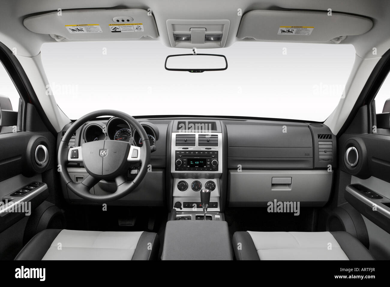 2008 Dodge Nitro SLT in Red - Dashboard, center console, gear shifter view  Stock Photo - Alamy