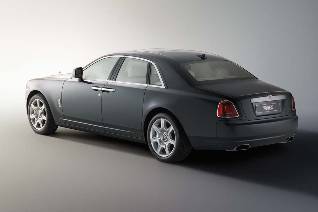 2010-12 Rolls-Royce Ghost | Consumer Guide Auto