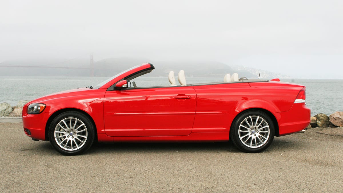 2006 Volvo C70 first look - CNET