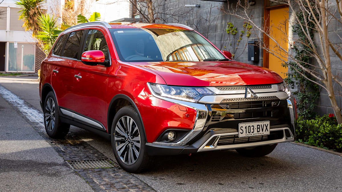 2019 Mitsubishi Outlander pricing and specs - Drive