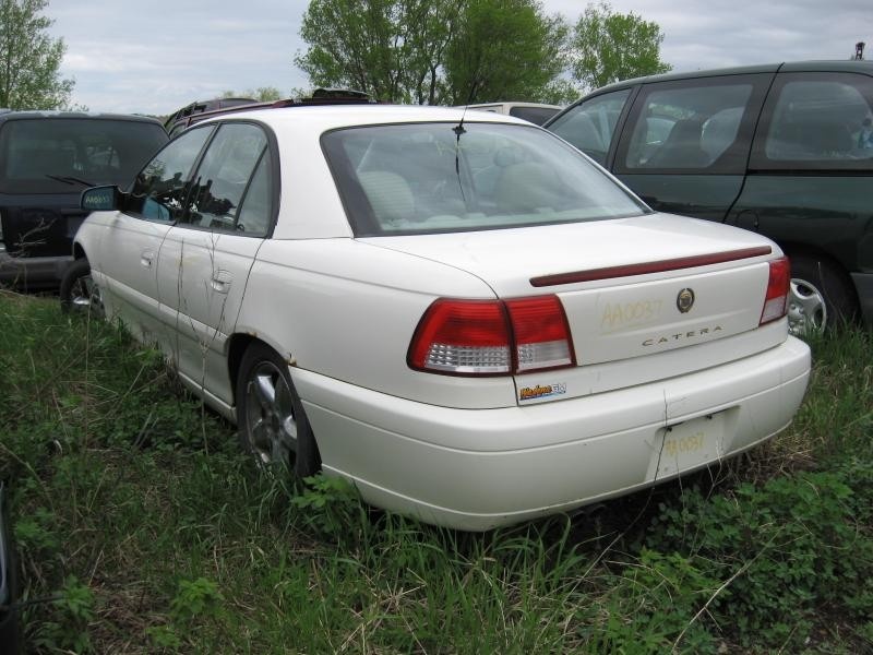 2001 Cadillac Catera (AA0037) Part Out