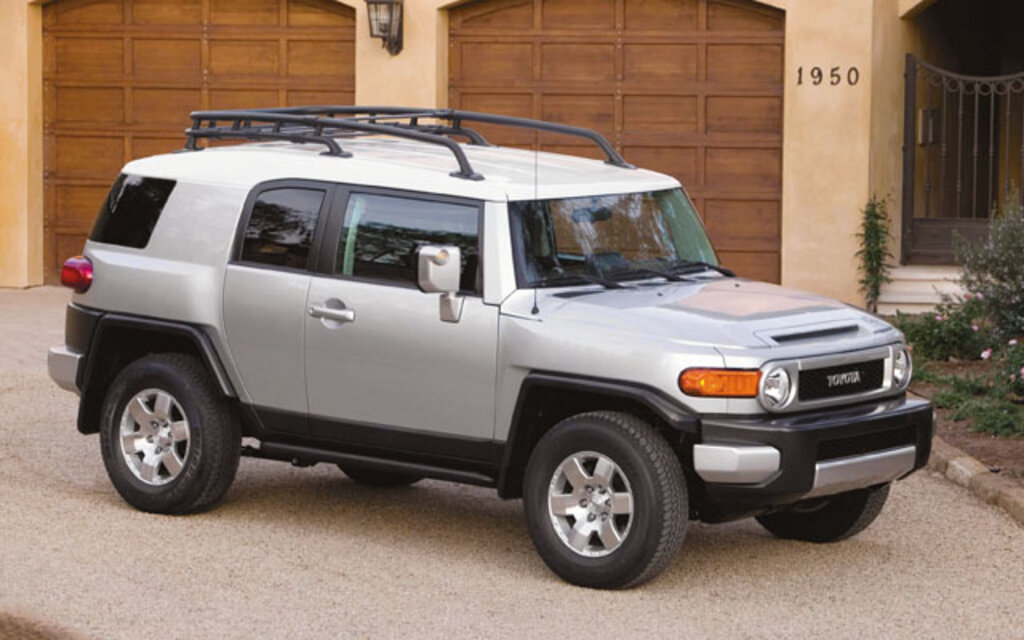 2008 Toyota FJ Cruiser - News, reviews, picture galleries and videos - The  Car Guide