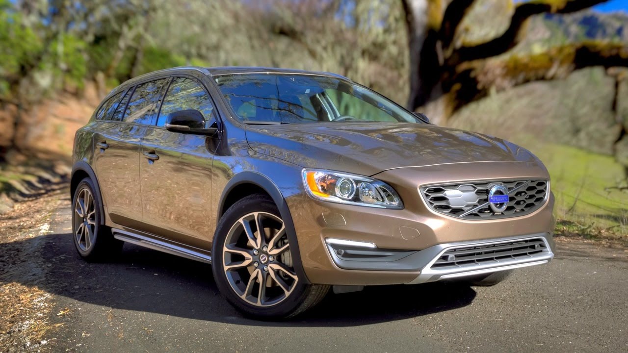 Volvo V60 Cross Country 2017 Car Review - YouTube