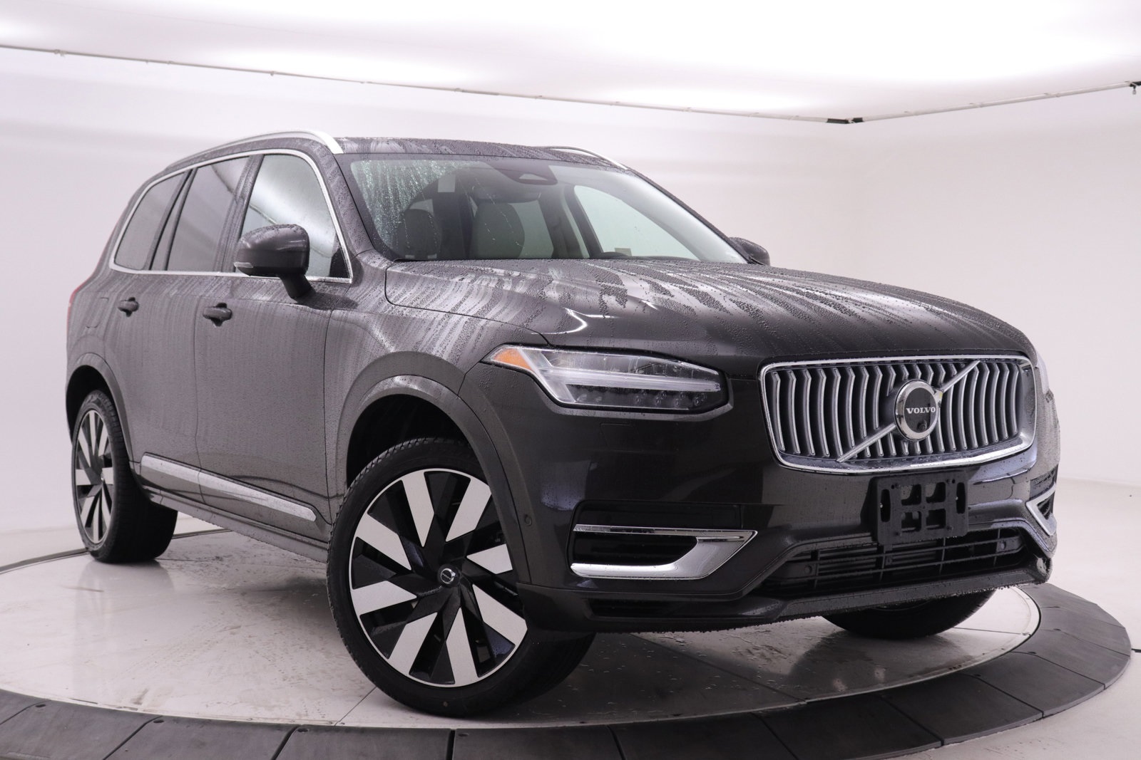 New 2023 Volvo XC90 Recharge Plug-In Hybrid Ultimate 4D Sport Utility in  Pasadena #16D02317 | Rusnak Auto Group