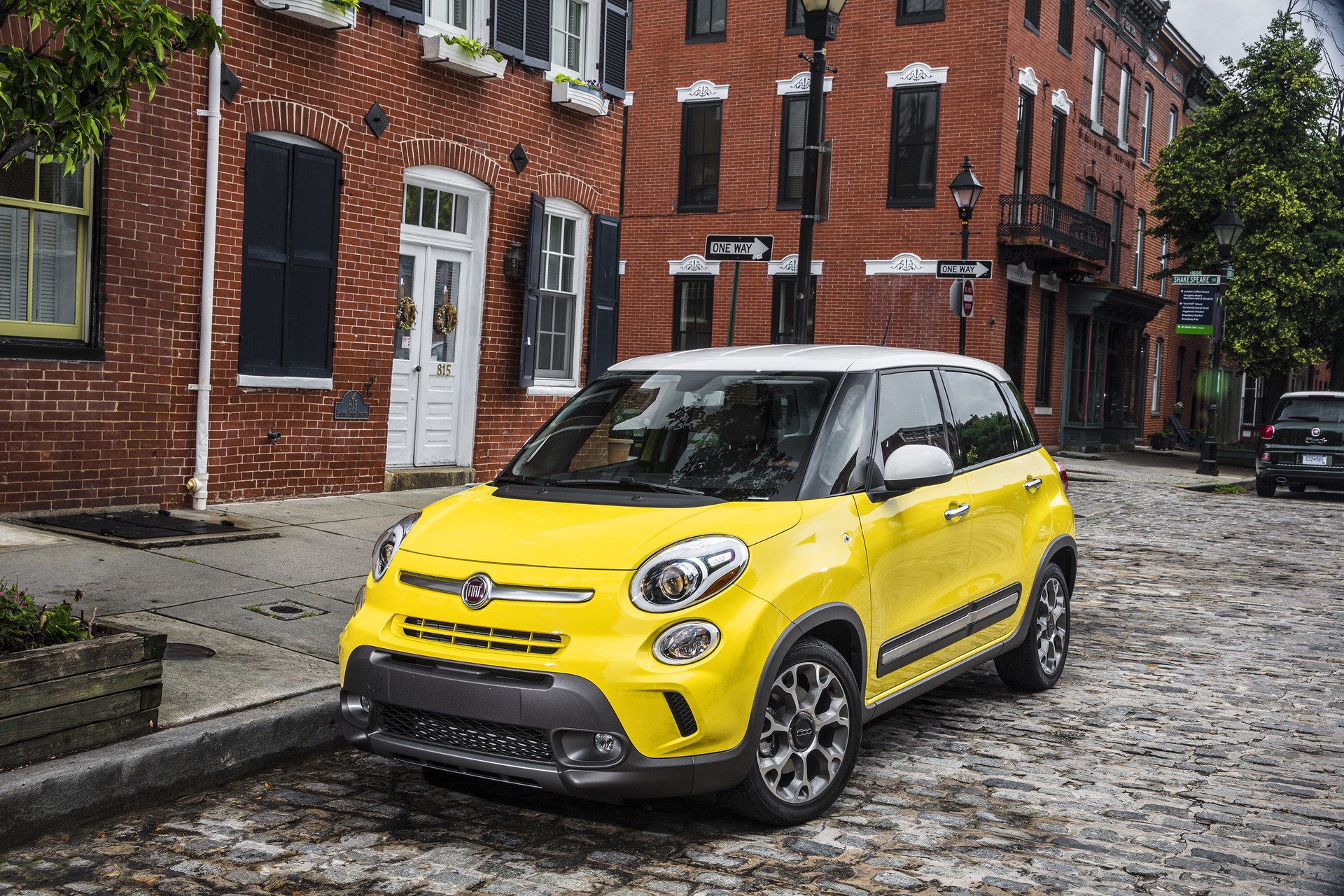 2015 FIAT 500L Review, Ratings, Specs, Prices, and Photos - The Car  Connection