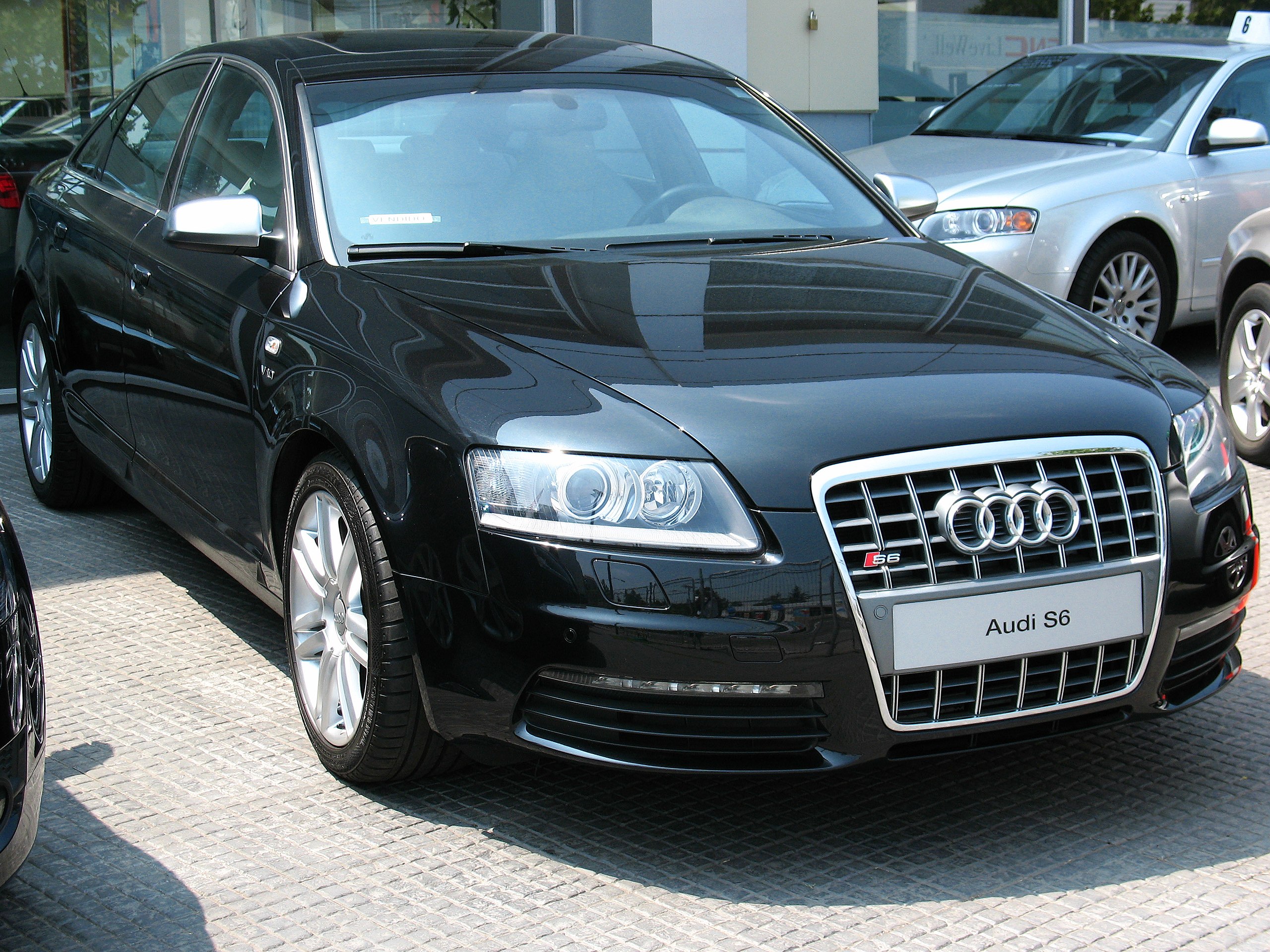 File:Audi S6 V10 2009 (17834283720).jpg - Wikimedia Commons