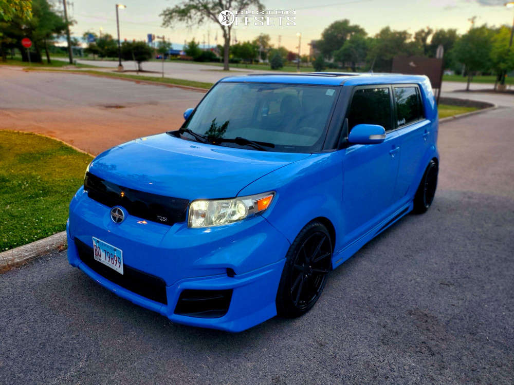 2011 Scion XB with 18x9.5 30 F1R F27 and 225/55R18 Fuzion Touring and  Lowering Springs | Custom Offsets