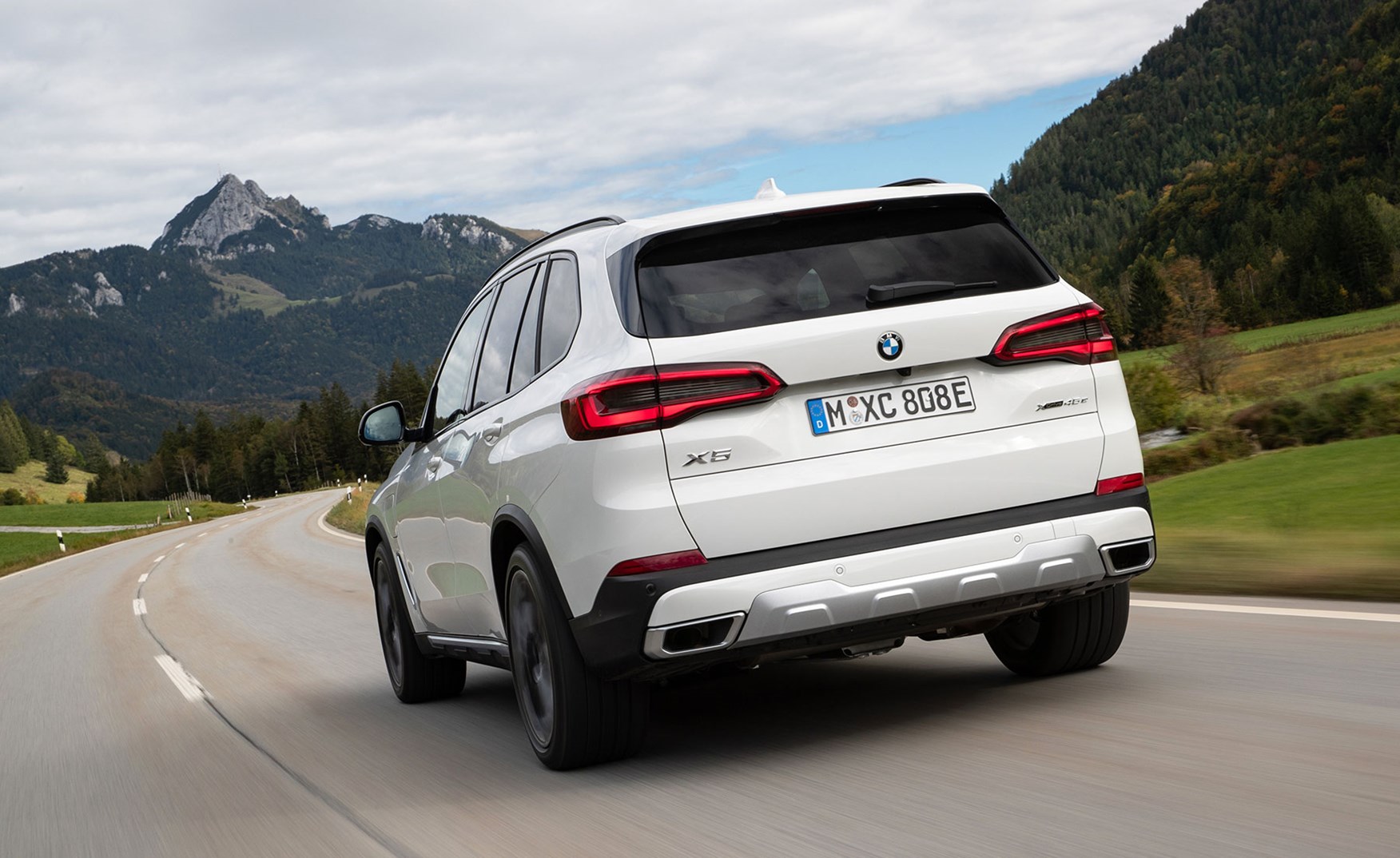 New BMW X5 45e plug-in hybrid review | CAR Magazine