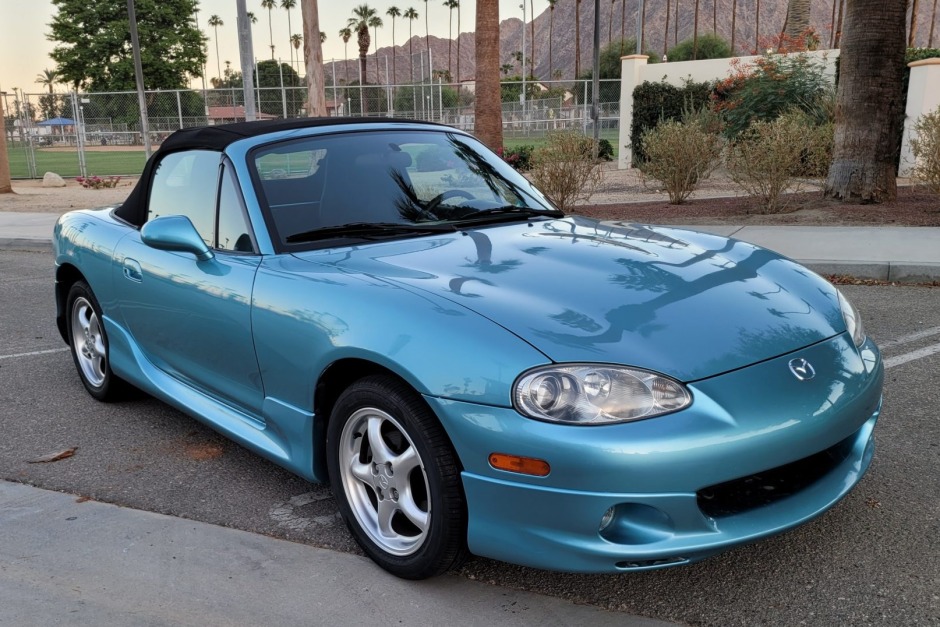 25k-Mile 2001 Mazda MX-5 Miata 5-Speed for sale on BaT Auctions - sold for  $13,250 on February 7, 2022 (Lot #65,234) | Bring a Trailer