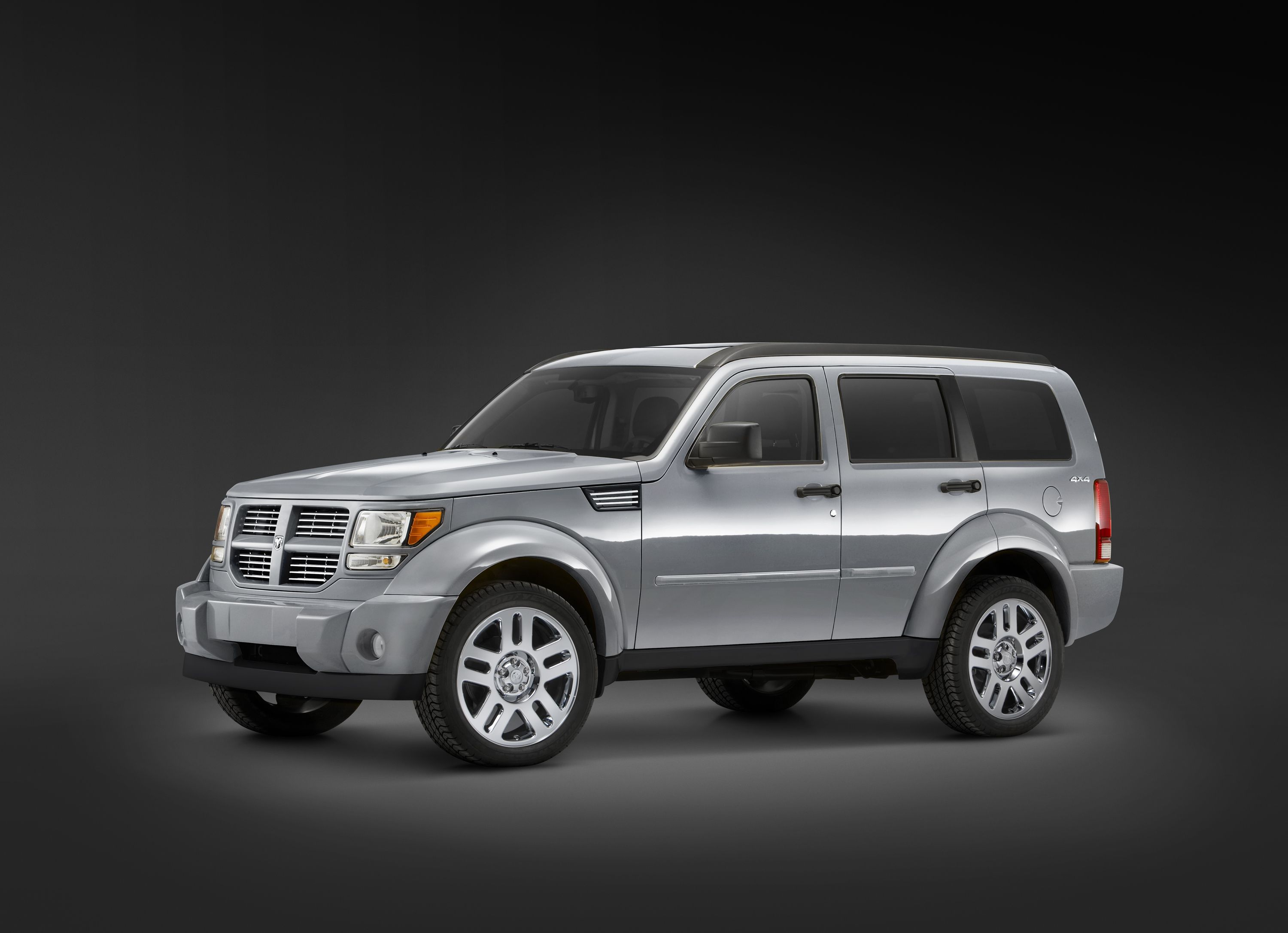 2007 Dodge Nitro SLT 4WD 4dr Features and Specs
