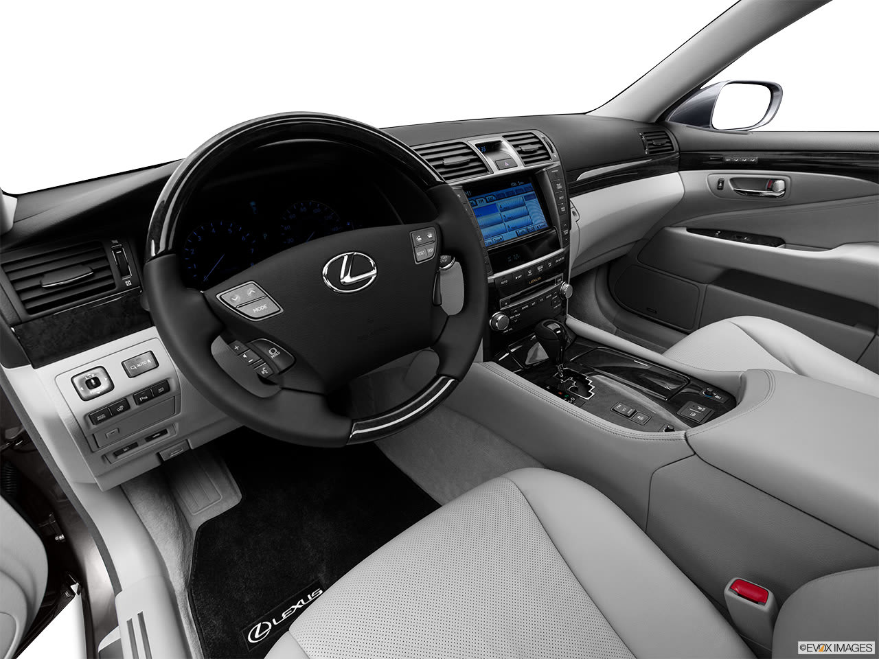 A Buyer's Guide to the 2012 Lexus LS | YourMechanic Advice