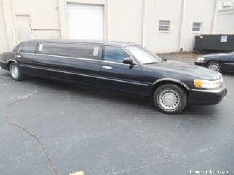 Used 2001 Lincoln Town Car Sedan Stretch Limo Krystal - ST PETERSBURG,  Florida - $3,900 - Limo For Sale