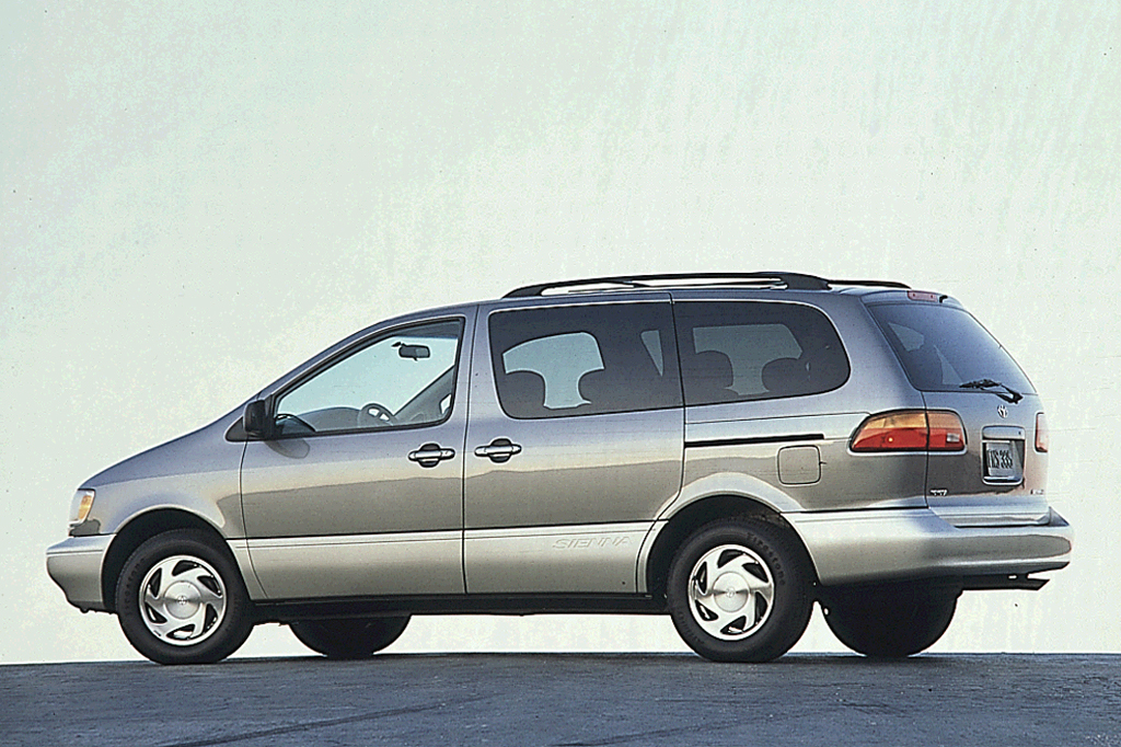 1998-03 Toyota Sienna | Consumer Guide Auto