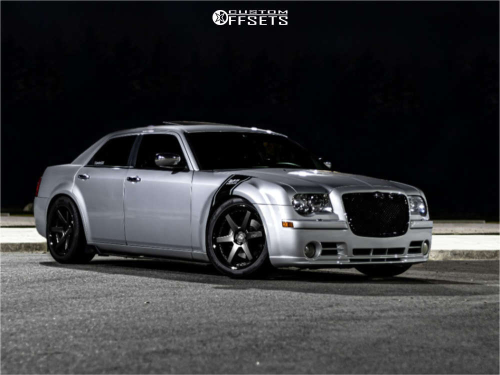 2005 Chrysler 300 with 20x9 18 Niche Altair and 275/40R20 Momo Toprun M30  and Lowering Springs | Custom Offsets