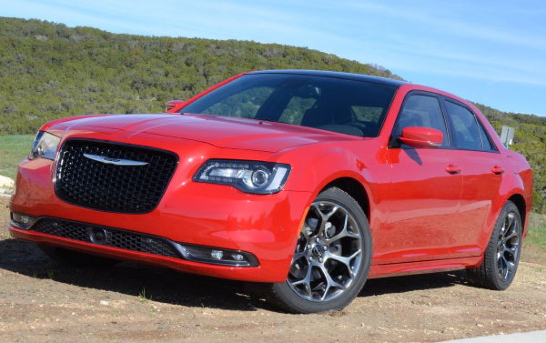 A Quick Spin in the 2015 Chrysler 300S: The Evolving Businessman's Muscle  Car | Torque News