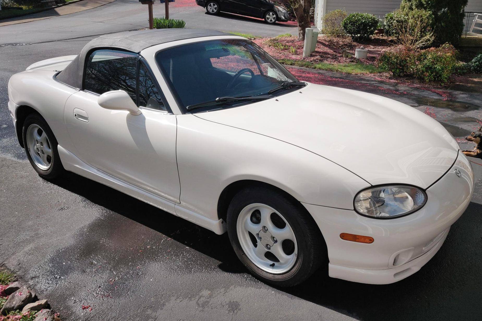 1999 Mazda MX-5 Miata auction - Cars & Bids