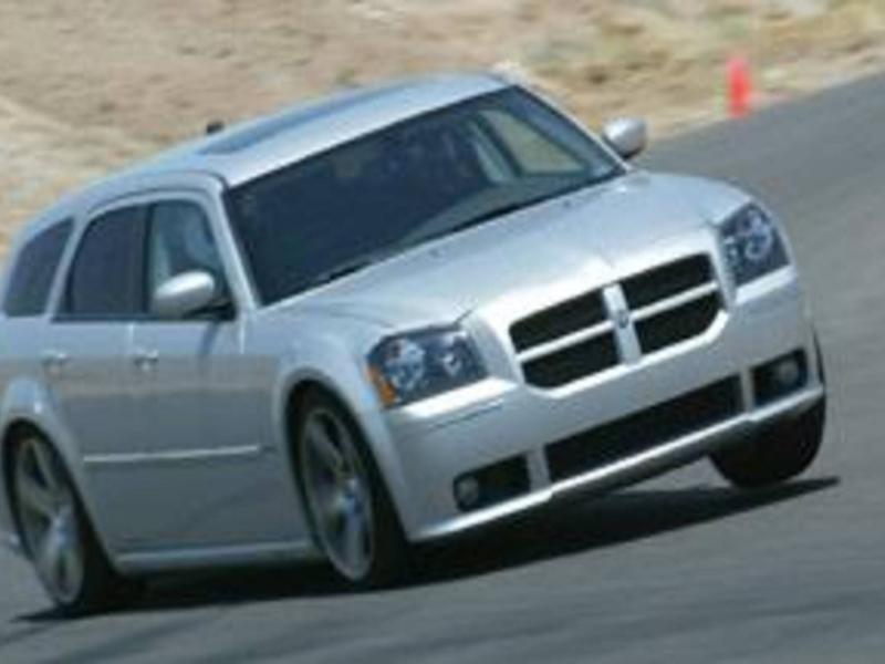2006 Dodge Magnum SRT8: A Mightier Magnum: The SRT8 means you can get the  groceries RIGHT NOW!