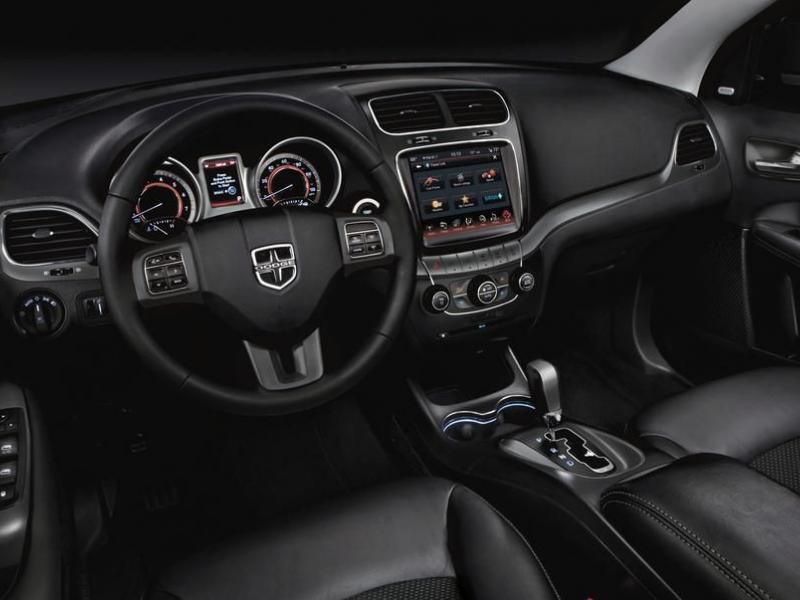 2014 Dodge Journey Crossroad: When Life Is at a Crossroad, Get an  Appearance Package – News – Car and Driver