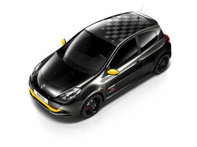 renault-clio-rs-red-bull-1-2647673-8964657-5238636