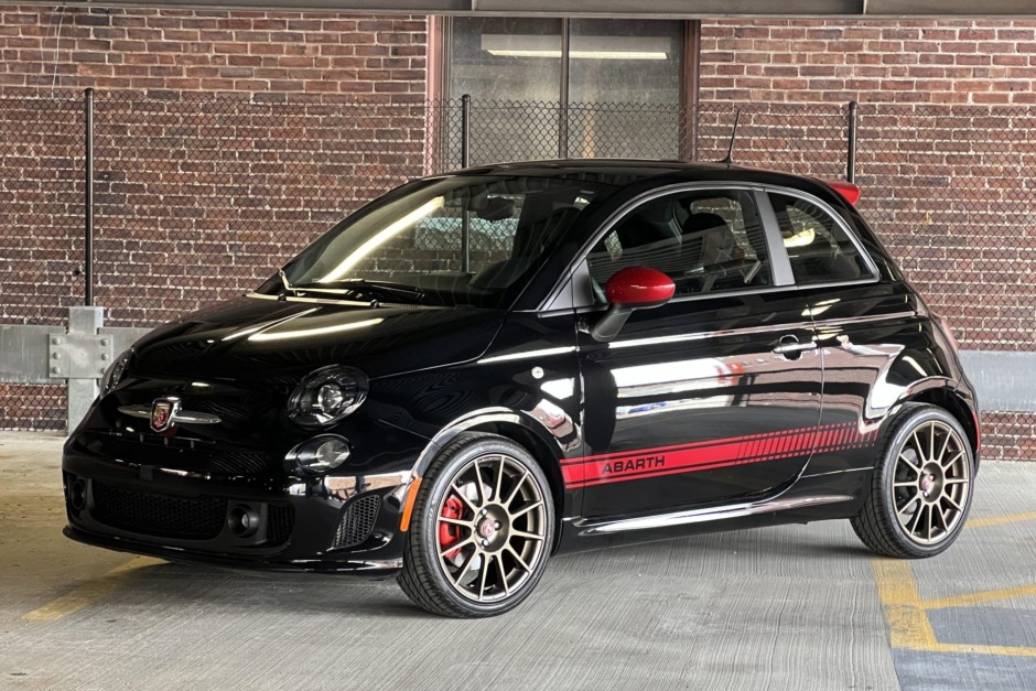 2,600-Mile 2019 Fiat 500 Abarth for sale on BaT Auctions - sold for $31,250  on May 7, 2022 (Lot #72,647) | Bring a Trailer