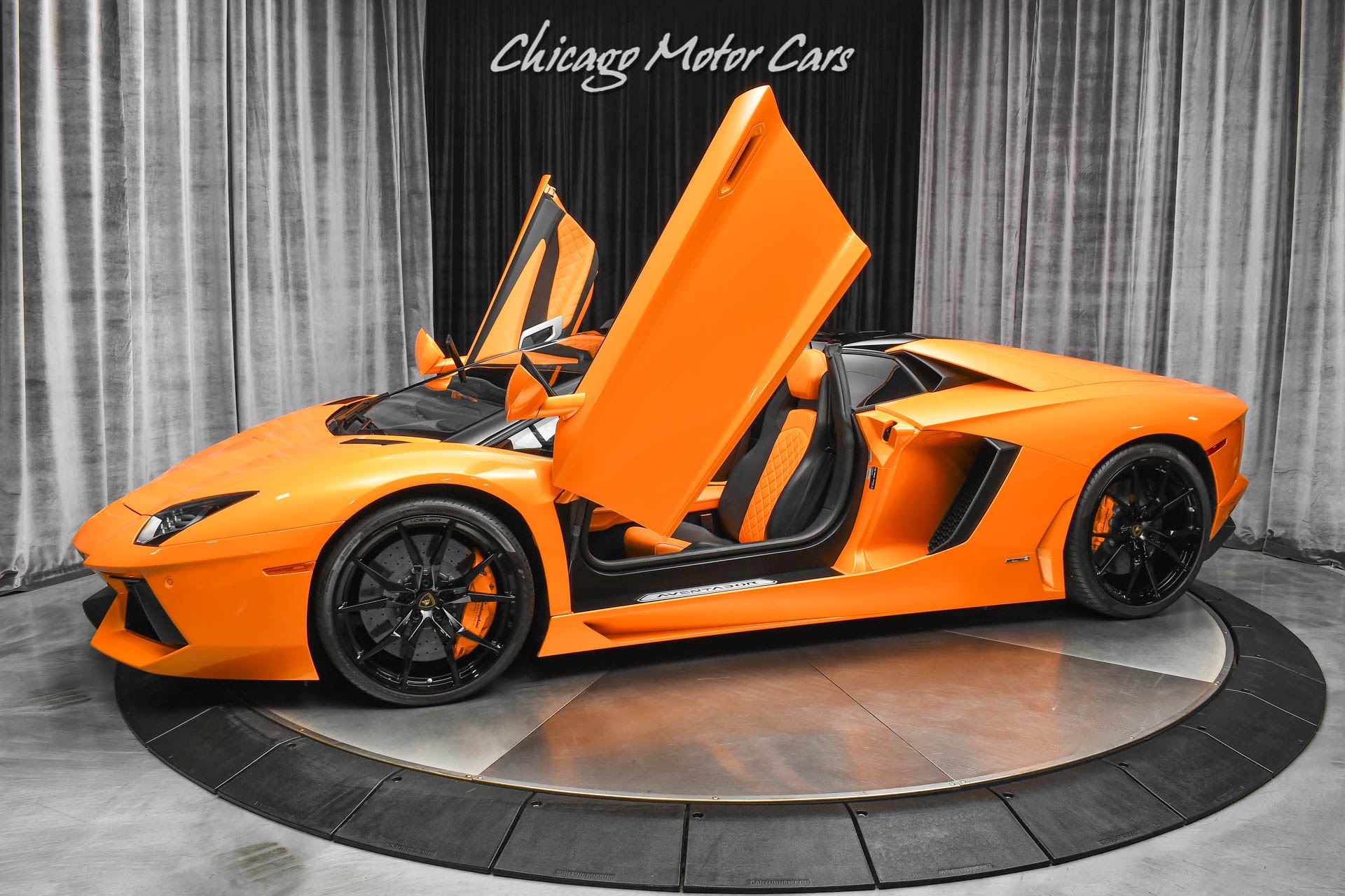 Used 2014 Lamborghini Aventador Roadster Convertible LOW Miles! HOT Color  Combo! Ceramic Coated + Front PPF For Sale (Special Pricing) | Chicago  Motor Cars Stock #19304