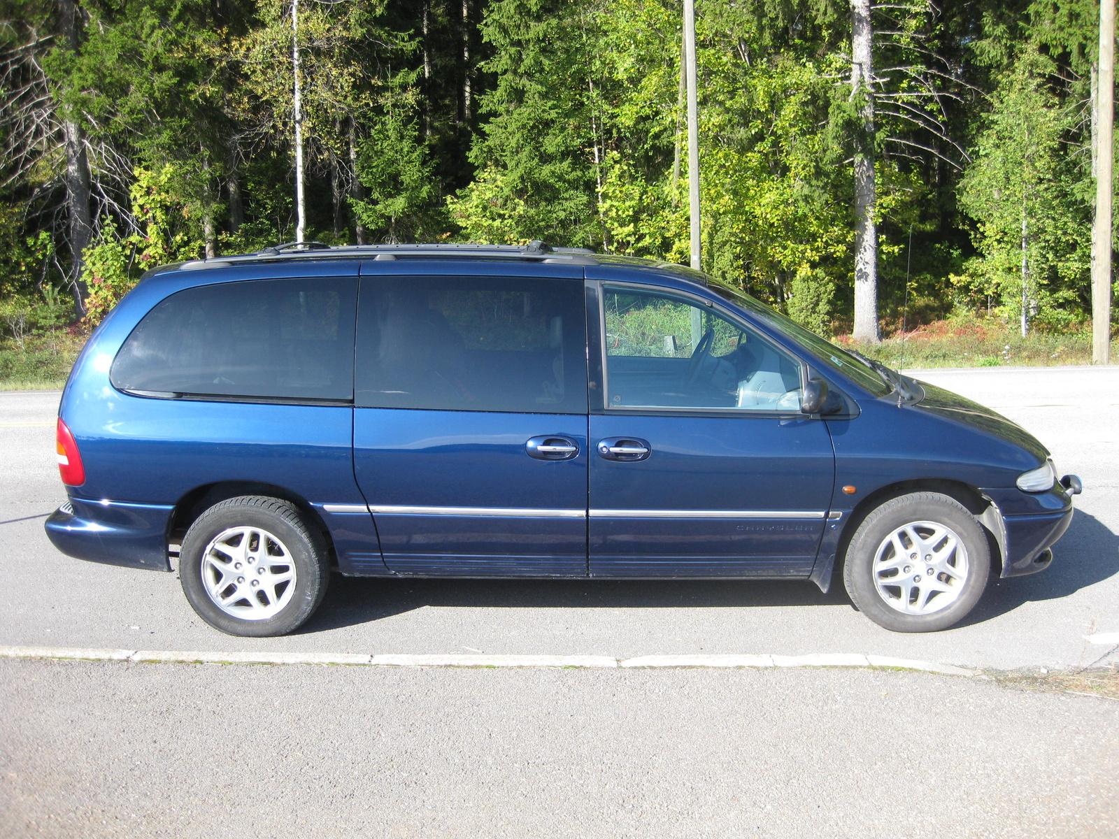2000 Chrysler Grand Voyager - Information and photos - Neo Drive