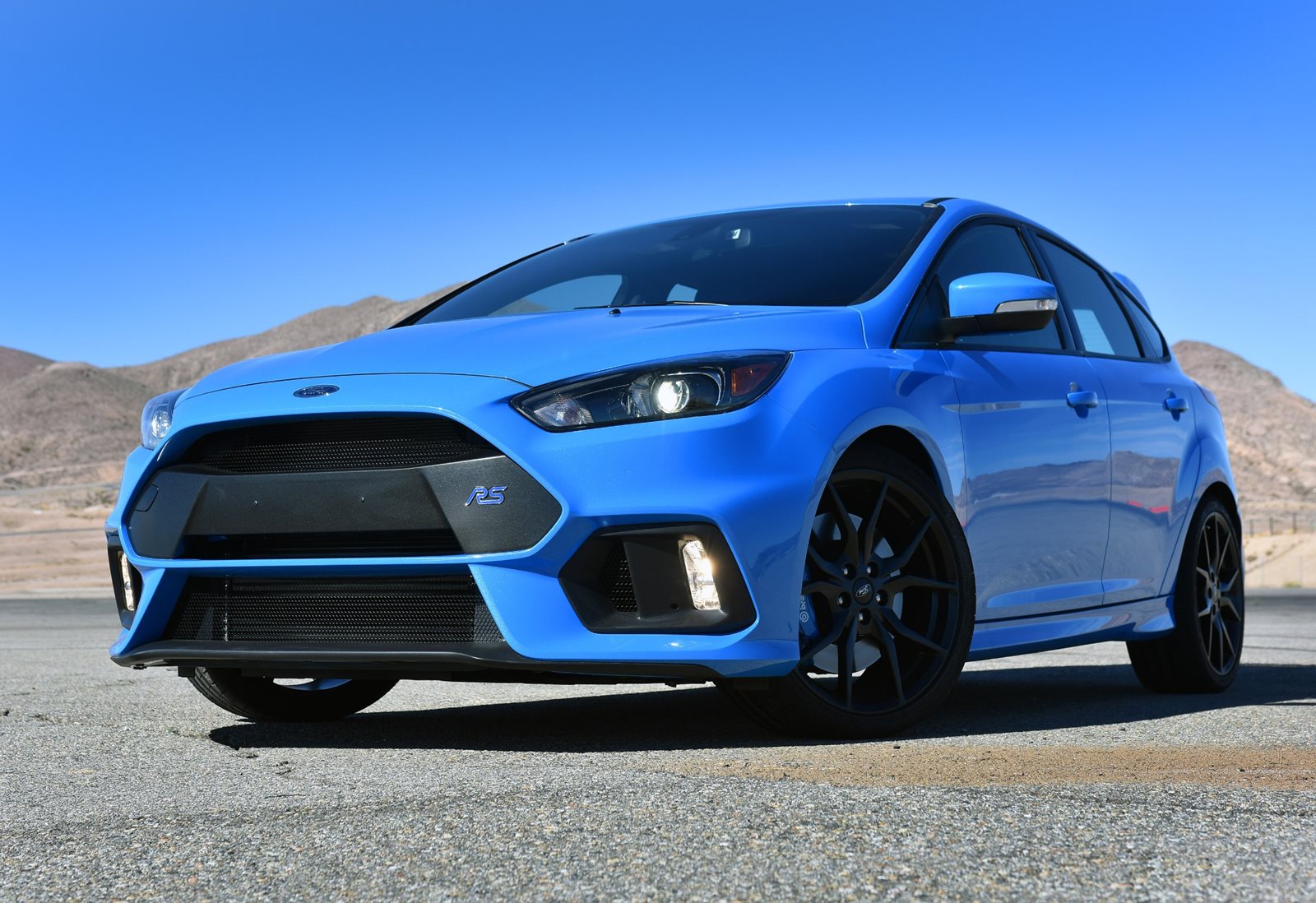 2017 Ford Focus RS: Review, Trims, Specs, Price, New Interior Features,  Exterior Design, and Specifications | CarBuzz
