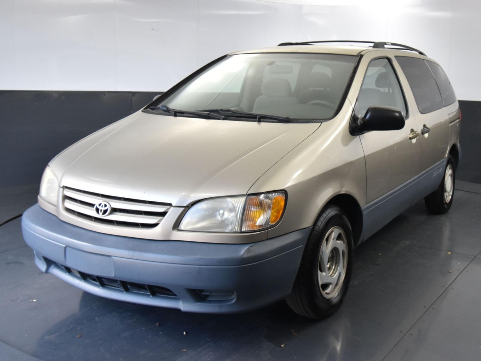 Pre-Owned 2001 Toyota Sienna 5dr LE Mini-van, Passenger in Houston  #1U342181 | Sterling McCall Toyota