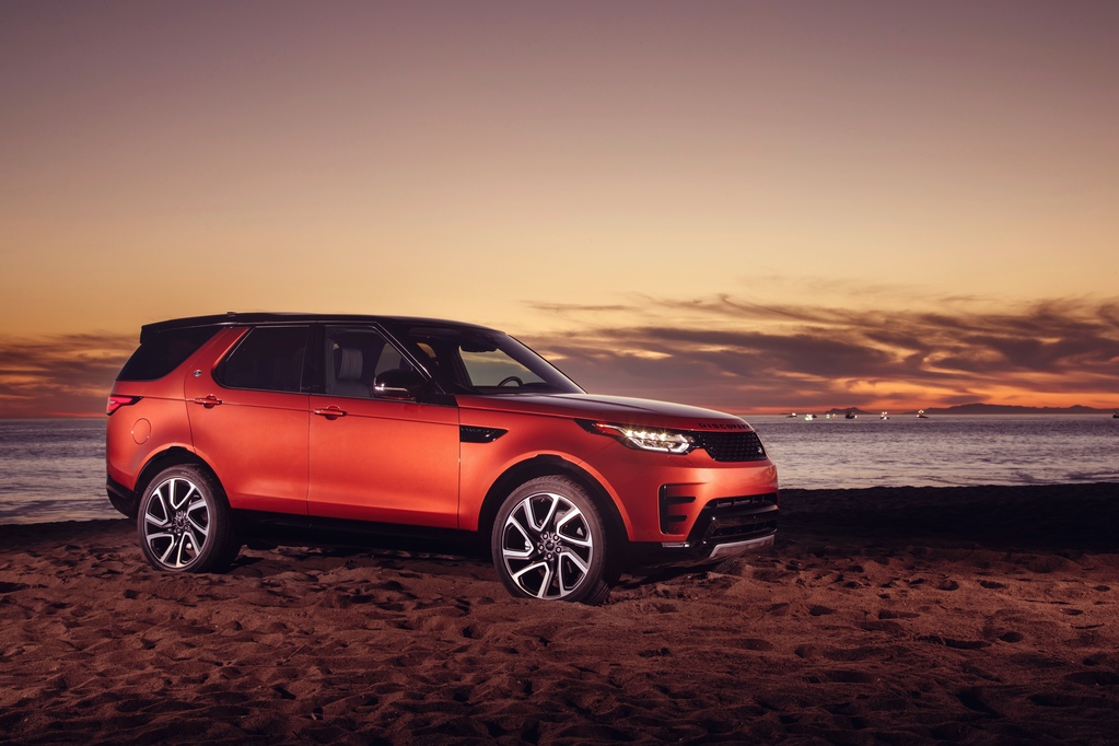 2017 Land Rover Discovery Review, Ratings, Specs, Prices, and Photos - The  Car Connection