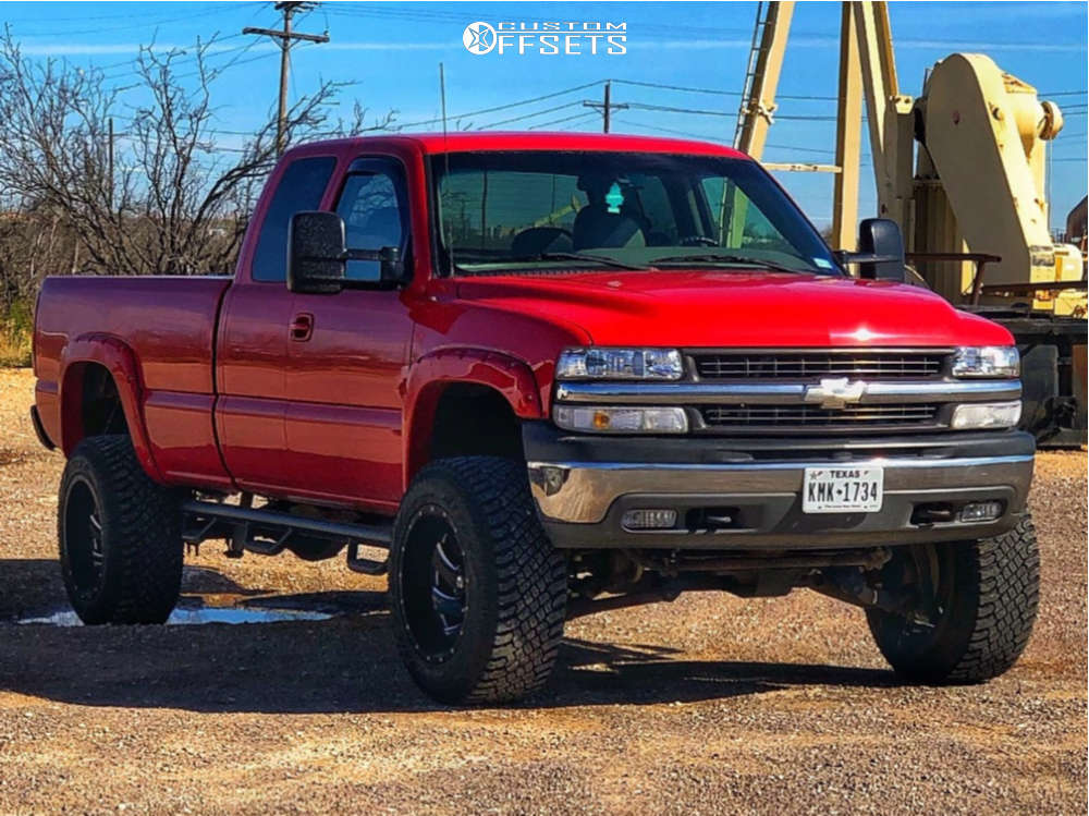 2000 Chevrolet Silverado 2500 with 20x12 -44 Fuel Cleaver and 35/12.5R20  Atturo Trail Blade Xt and Suspension Lift 6" | Custom Offsets