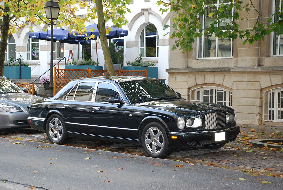 File:Bentley Arnage Luxemburg 2008.jpg - Wikimedia Commons